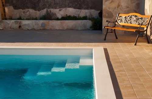 Cove Donja Krusica (Donje selo) House | Villa stone with Pool