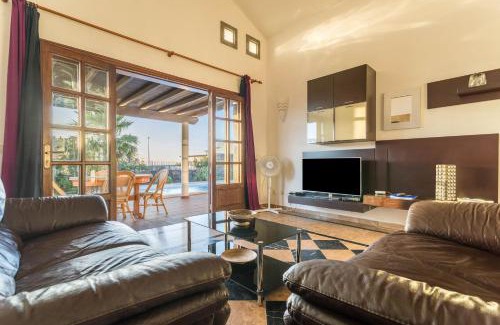 Montana Roja House | Villa Tania