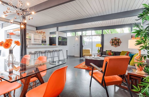 Uptown Design District House | Villa Taylor