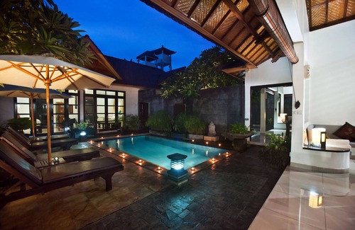 Lovina Villa | Villa Teman