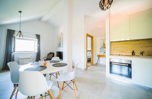 Cove Tri Zala (Zrnovo) Apartment | Villa Teuta
