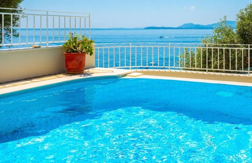 Katavolos Villa | Villa Thalassa - Three Bedroom Villa, Sleeps 7