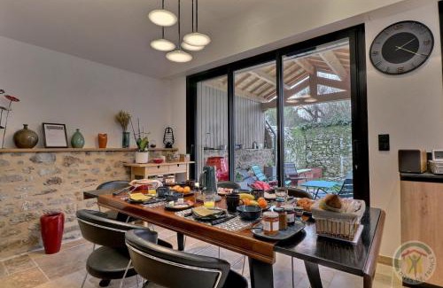 Parame Bed & Breakfast | Villa thi bai