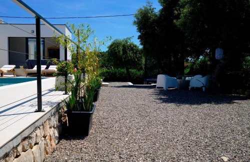 Dvornica Villa | Villa Thora