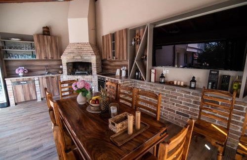 Trn Villa | Villa Tia