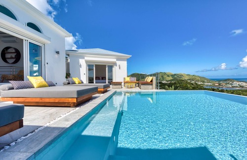 Orient Bay Villa | Villa Topaze - An Astonishing view on Orient Bay