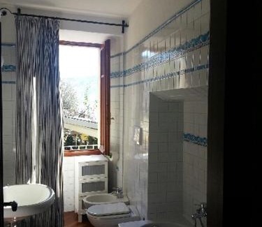 Isola dei Pescatori Hotel | Villa Toscanini