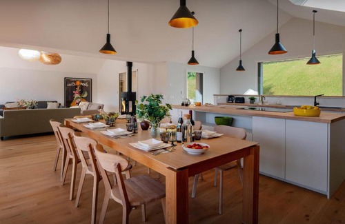 Echarvines Villa | Villa Trois Lauriers - OVO Network