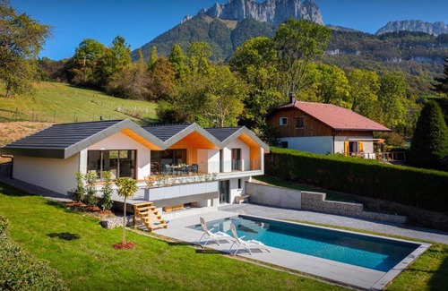 Echarvines Villa | Villa Trois Lauriers - OVO Network