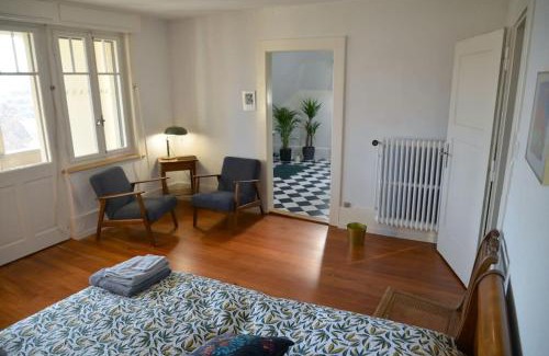 Delemont Villa | Villa unique, piscine et grand parc, Vorbourg 15