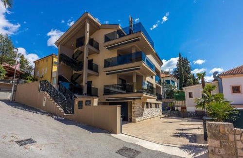 Crikvenica Apartment | Villa VaDaGa