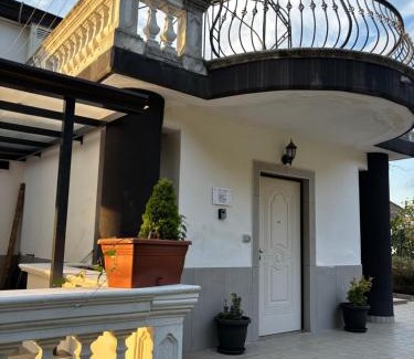 Baronissi Apartment | Villa Vaide
