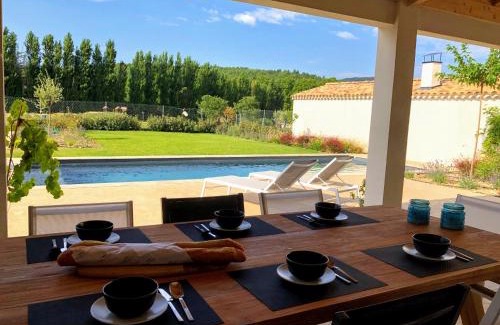 Malaucene Villa | Villa Vintour