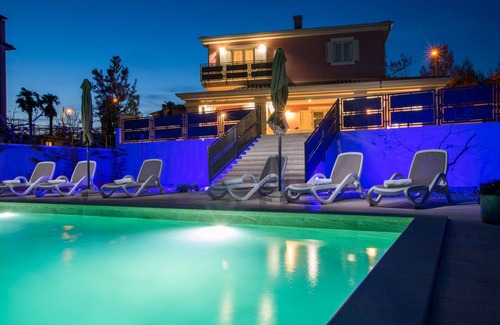 Vinez Ski Chalet | Villa Violetta
