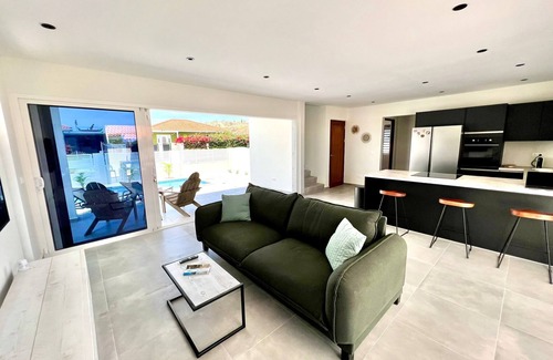 Willemstad Villa | Villa Vista Montaña, Nearby Jan Thiel Beach