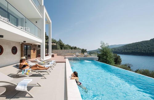 Duga Luka Villa | Villa Vlastelini 2 Sea Access