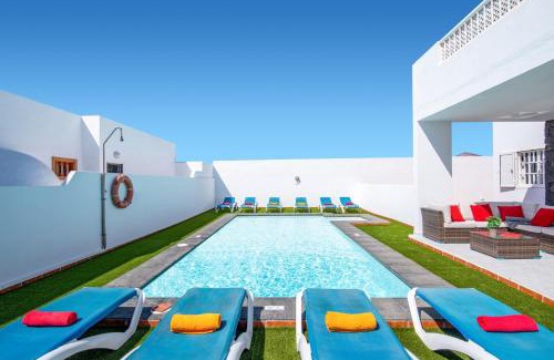 Puerto del Carmen Villa | Villa Volcan by Villa Plus