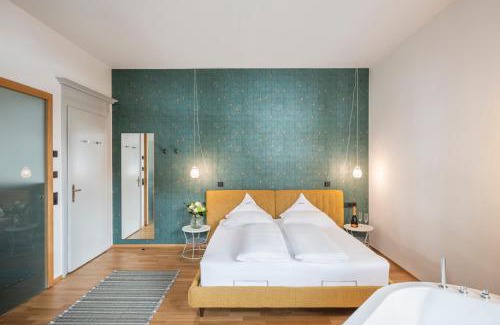 St. Valentin auf der Haide Hotel | Villa Waldkönigin