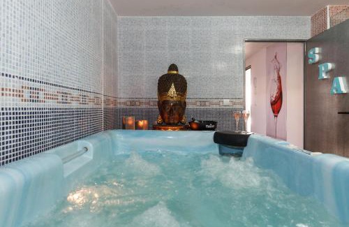 Salou Villa | VILLA WINE EXPERIENCE Salou Center - SPA & Wine