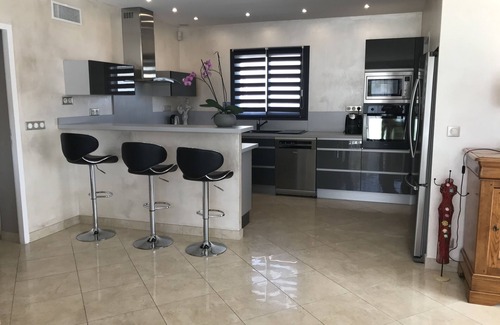 Le Grau-dʼAgde Villa | Villa with heated pool and Jacuzzi, 3-minute walk from the beach