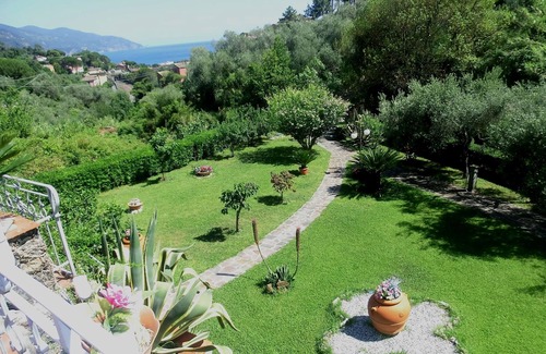 Cinque Terre Villa | Villa with large garden and splendid sea view. Parking space and free Wi-Fi