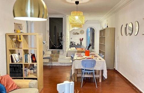 Godella Ski Chalet | Villa with luxurious swimming pool 10' from Valencia
