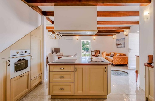 Nenadici Villa | Villa with pool and garden