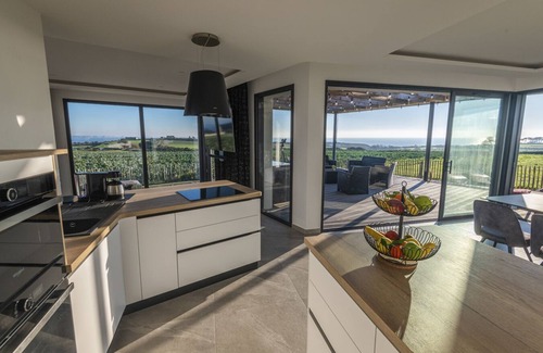 Plougonvelin House | Villa with private Jacuzzi, relaxing wellness weekends and holidays, seaside
