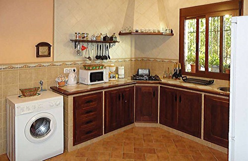 El Gastor Villa | Villa with Private Pool, wonderful Lake/Mountain views, pets fiendly and Wi-Fi