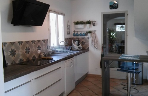 Rognes Villa | Villa with swimming pool in the heart of the vineyards and Provence