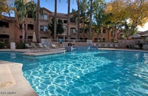 North Scottsdale Apartment | Villa Zen condo