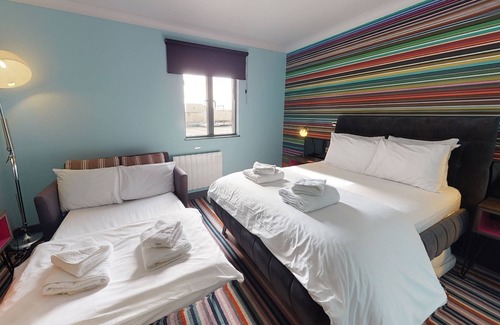Walsall Hotel | Village Hotel Birmingham Walsall