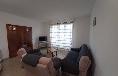 La Selle-Craonnaise House | Village house just a stone's throw from the countryside