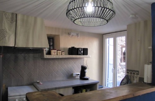 Ax-les-Thermes House | Village house