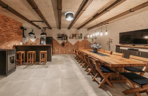Velika Gorica House | Village House