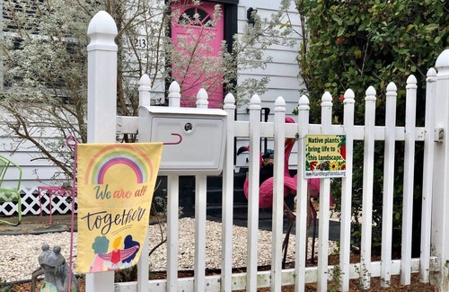 Village of the Arts Cottage | Village of the Arts Cottage near Beaches
