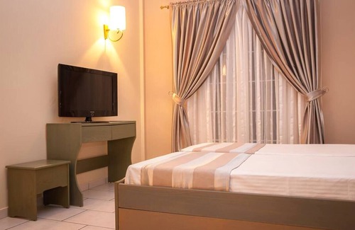 Kassiopi Hotel | Village-style resort hotel with 4 pools close to Kassiopi and the beach