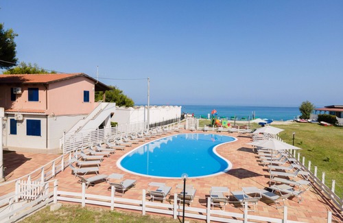 Marina di Zambrone Apartment | Villaggio Residence Emmesse Appartamento Standard