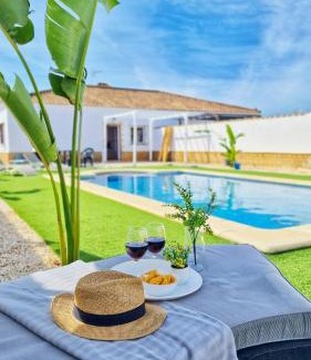 Chiclana de la Frontera House | Villas Luins