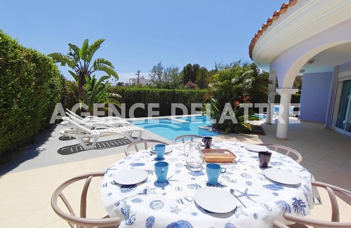 Peniscola Ski Chalet | Villas with swimming pool and private Jacuzzi, 2 bedrooms, barbecue, Wifi