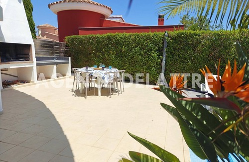Peniscola Ski Chalet | Villas with swimming pool and private Jacuzzi, 2 bedrooms, barbecue, Wifi