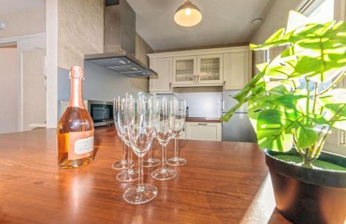 Vallieres House | VILLE ET VOLCANS - Grand gite proche centre-ville pour 24 personnes