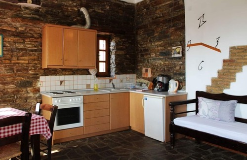 Ydrousa Apartment | Villette Adonis