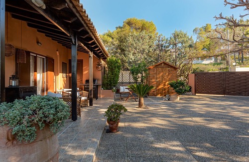 Vagia House | Villieta Marina, 2 minutes from the sea on foot.
