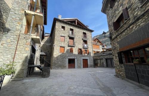 Benasque Apartment | Villmor - B23 - Corazón del Casco
