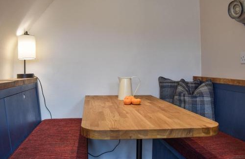 Whatstandwell House | Vine Cottages