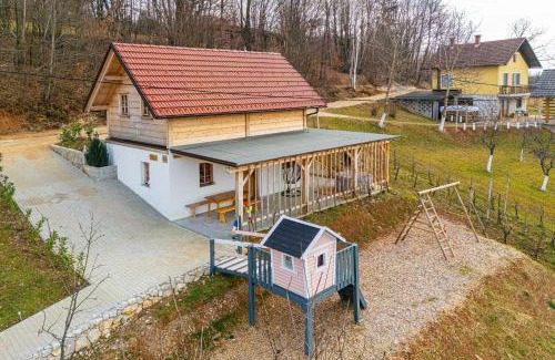 Novo Mesto House | Vineyard Cottage Princess With Sauna - Happy Rentals