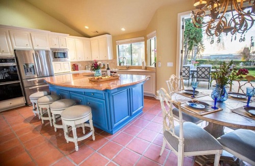 Paso Robles Villa | Vineyard English Garden