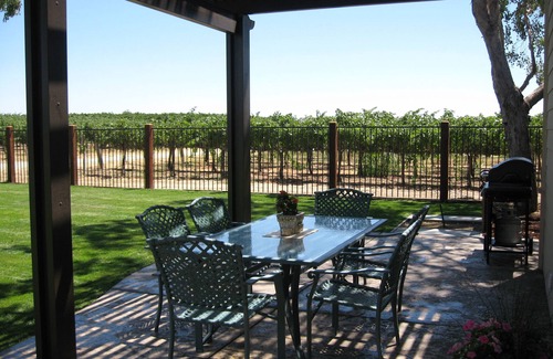 Paso Robles House | Vineyard View Vacation Rental