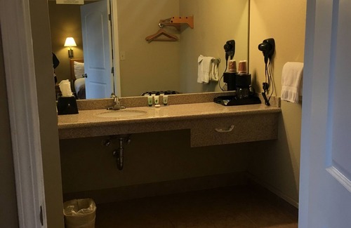 Atascadero Hotel | Vino Inn & Suites